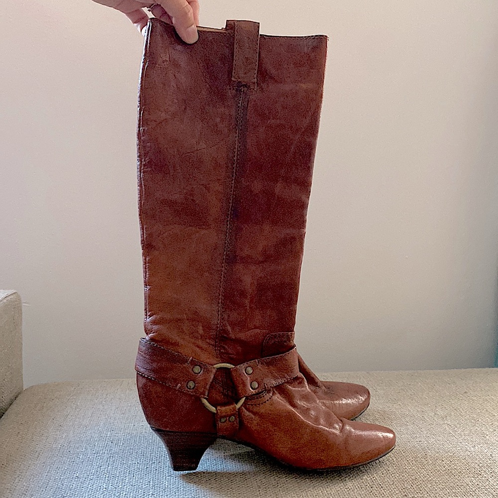 Beautiful cognac Frye Steffi Harness Boots